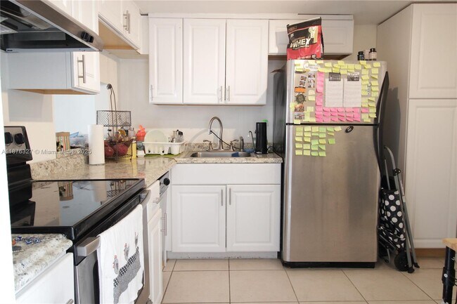 Photo - 1591 NE Miami Gardens Dr Unit 302