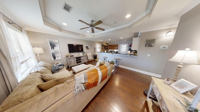 Photo - Precious and well kept home in Lundy West