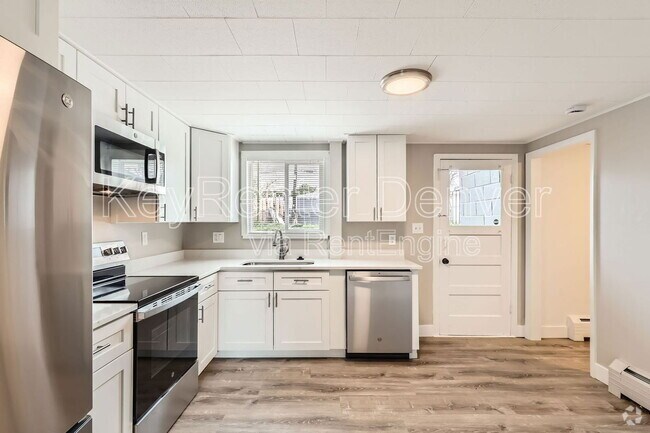 Building Photo - 4170 Chase St Unit B Rental