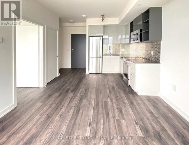 Photo - 10 De Boers Dr Unit 814