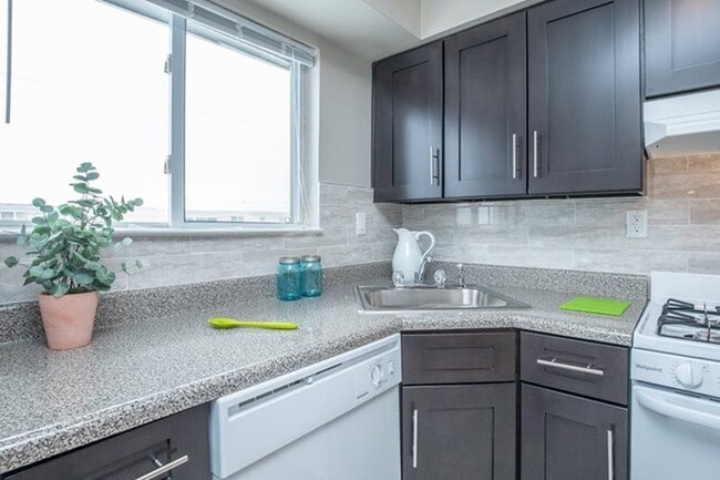 Photo - Parkwood Village