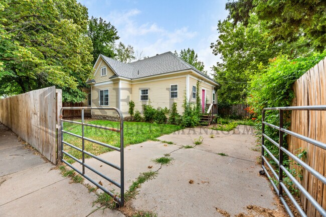 Photo - 201 S Volutsia Ave