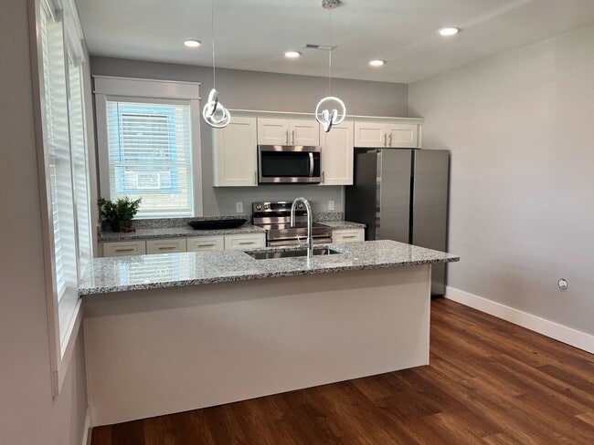 Photo - 1724 Highland Ave