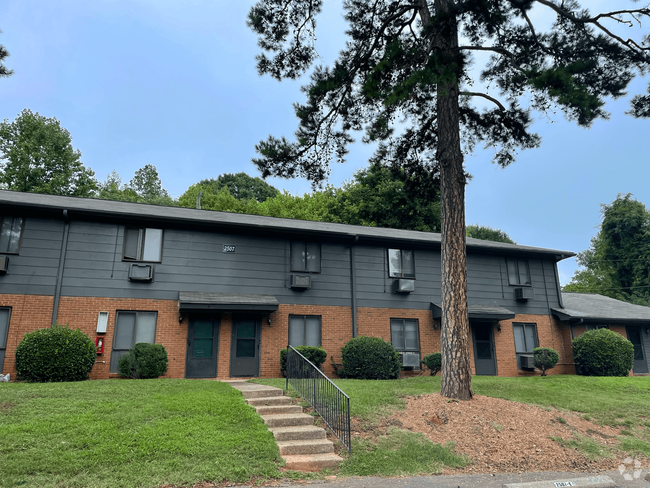 Building Photo - Hideaway at Kingspark Rental