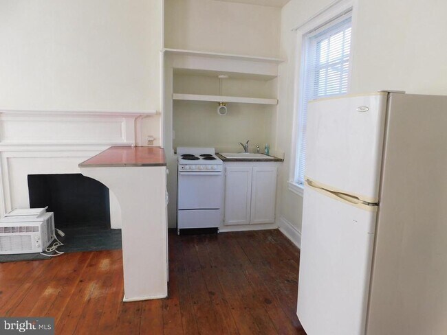 Photo - 311 N Braddock St