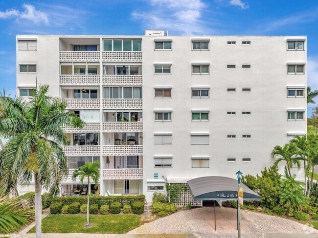 Building Photo - 1 N Golfview Rd Unit 305 Rental