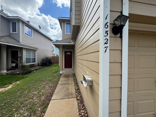 Photo - 16527 Beckland Ln