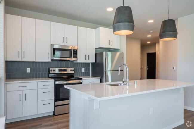 2BR, 2BA - 1,153SF - Kitchen