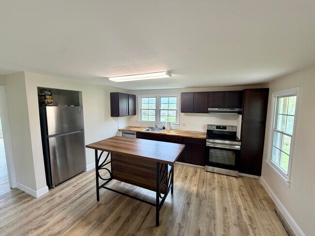 Photo - 191 Old Hwy 70