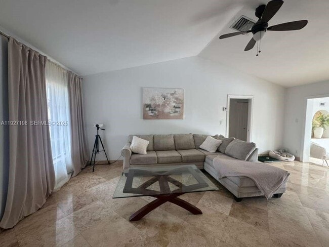 Photo - 332 NW 47th Ave