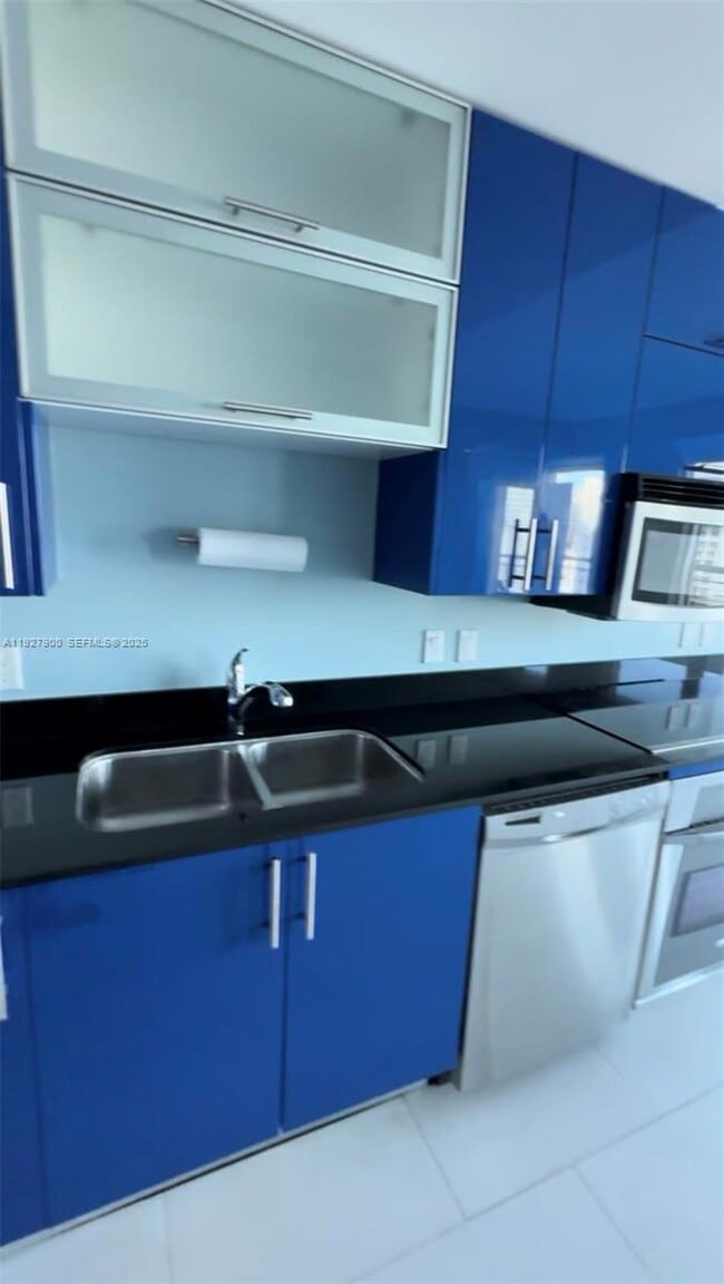 Building Photo - 60 SW 13th St Unit 1219