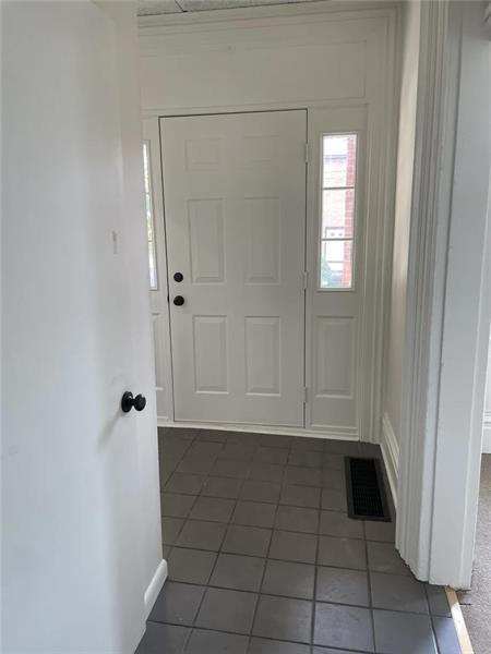 Photo - 211 7th St