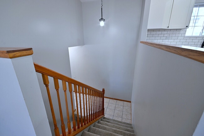 Photo - 19 E Pineview Dr