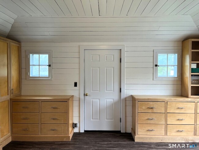 Photo - 94 Honey Hill Rd