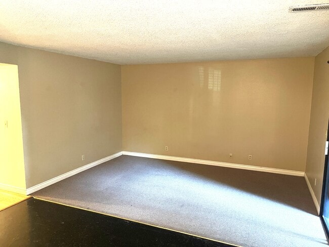 Photo - 1412 N Cherry St