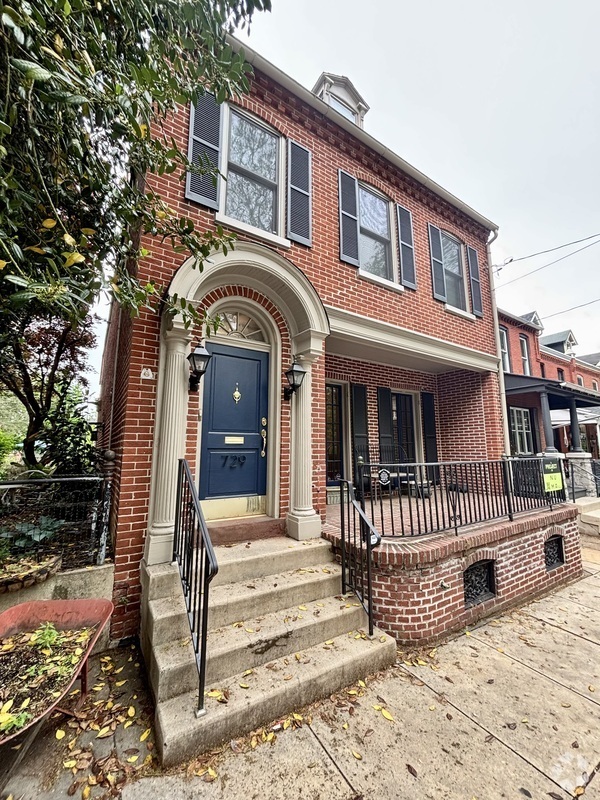 Building Photo - 729 E Orange St Rental