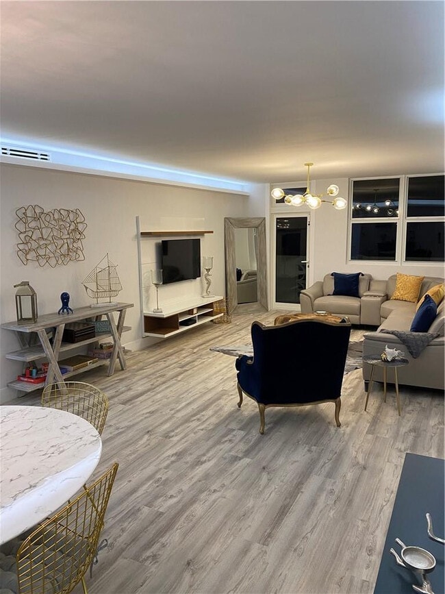 Building Photo - 4250 Galt Ocean Dr Unit 9F