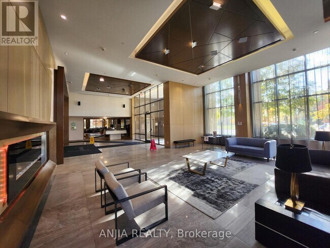 Photo - 18 Uptown Dr Unit 901