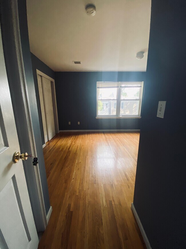 Photo - 488 S 18th St