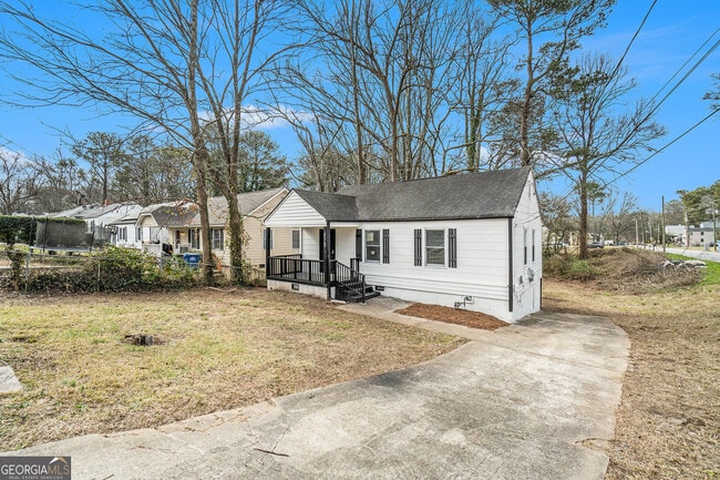 Photo - 973 Lawton St SW