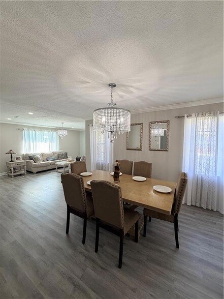 Photo - 2128 Easter Ln