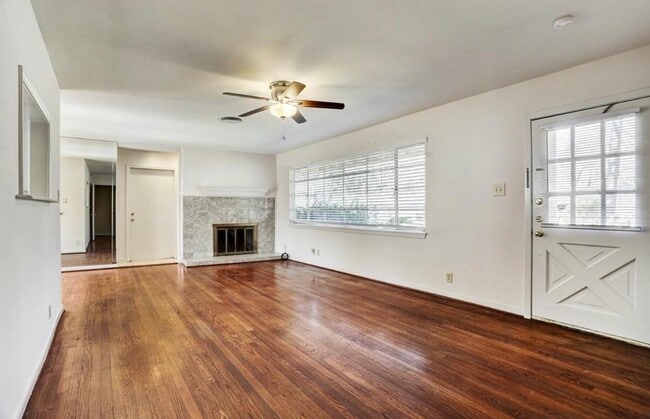 5615 Arboles Dr