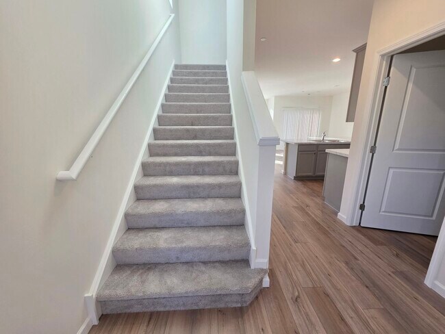 Photo - 5919 Hawkweed Dr