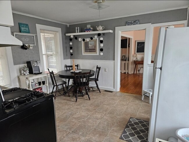 31 Gardner St Unit 2