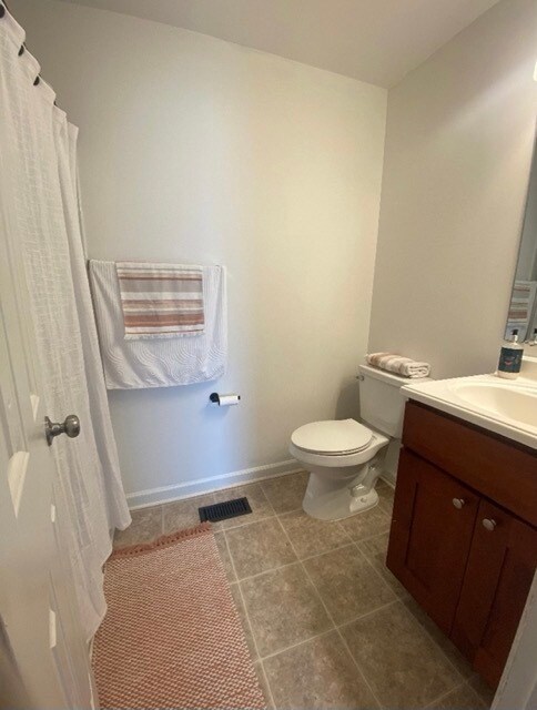 Photo - 708 Ileagnes Rd