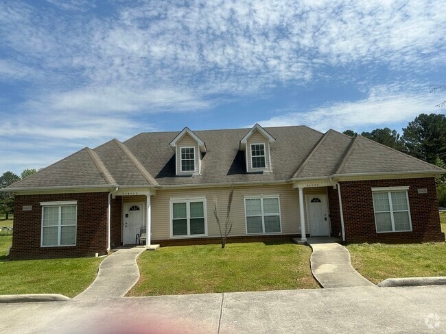 Building Photo - 10435 Wall Triana Hwy Rental