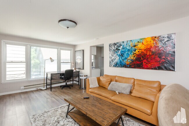 Building Photo - 6427 N Hermitage Ave Unit 2F Rental