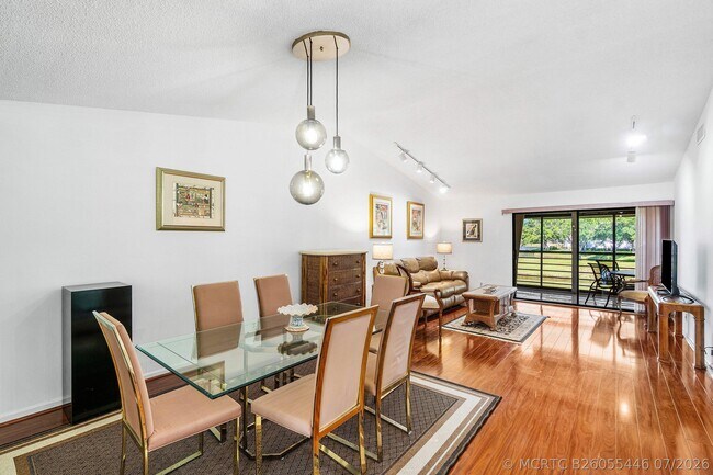 Photo - 10137 Mangrove Dr Unit 203
