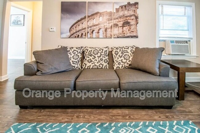 Photo - 820 N 46th St Unit #4