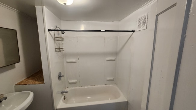 Photo - 52 Clinton St Unit Basement