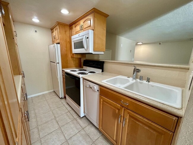 Photo - 1 Bed, 1 Bath Loft Condo in La Mesa! Unit 202