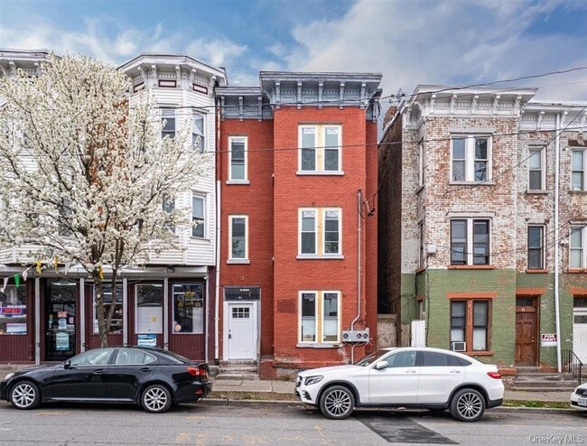 Building Photo - 93 S Lander St Unit 2