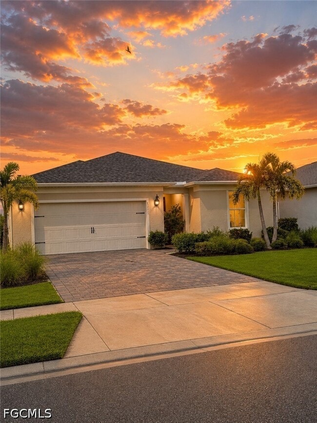 Building Photo - 42211 Edgewater Dr