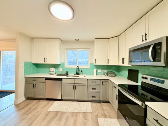 Photo - 9989 Dodge Dr