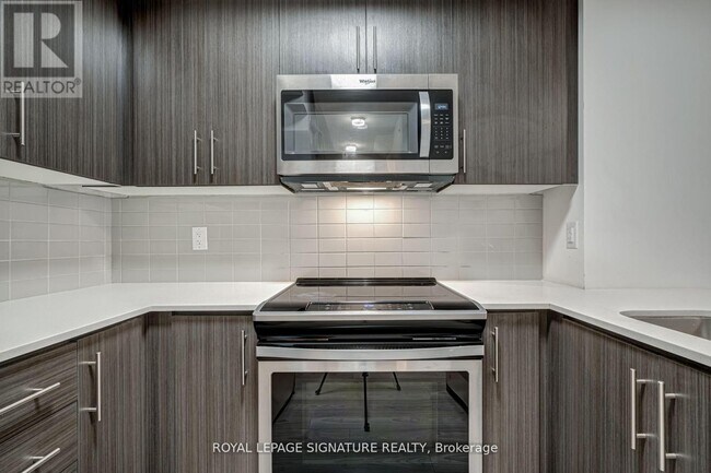 Photo - 3476 Widdicombe Way