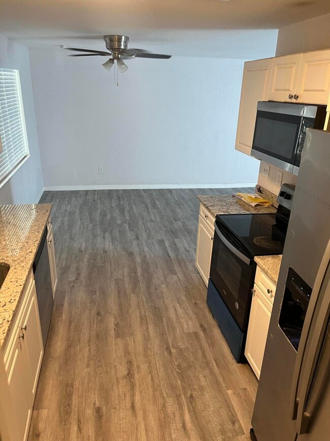 Photo - 5706 Candlewood St