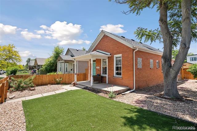 Photo - 4877 Perry St