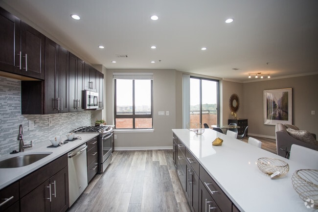 Photo - Instrata Pentagon City