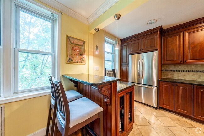 Building Photo - 50 Follen St Unit 408 Rental