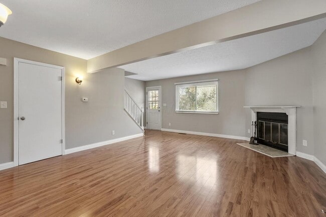 Photo - 386 W Powell Rd