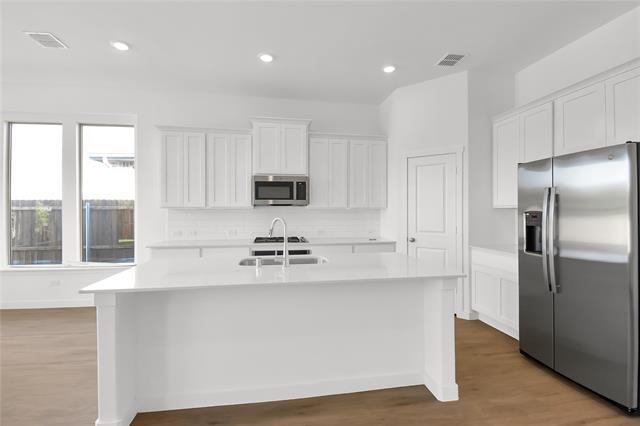 Photo - 1504 Adams Dr