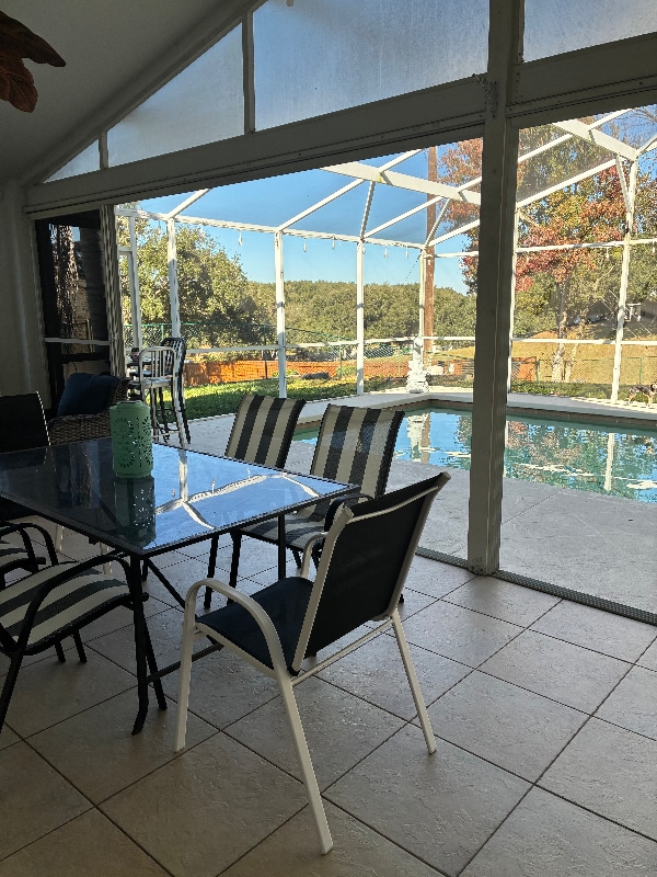 867 Park Valley Cir