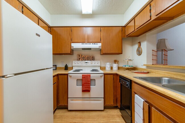 Photo - Candlelight Square