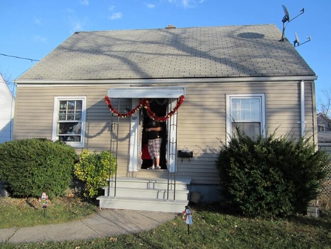 Building Photo - 127 Texas St