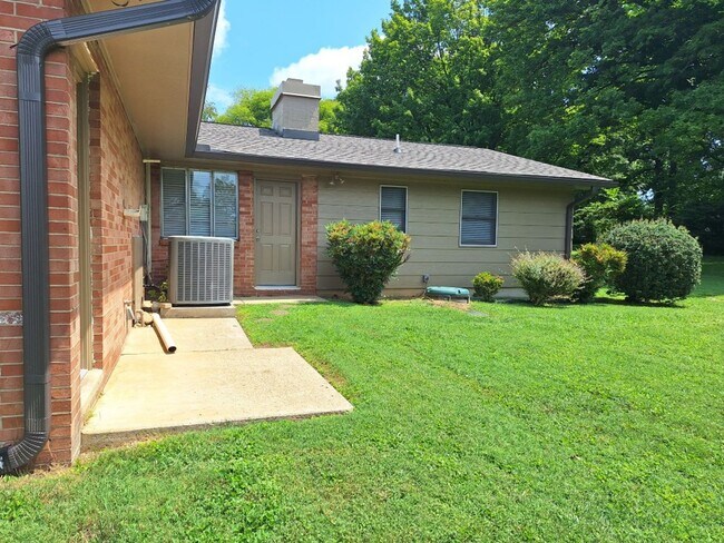 Photo - 6826 Dorchester Dr NW