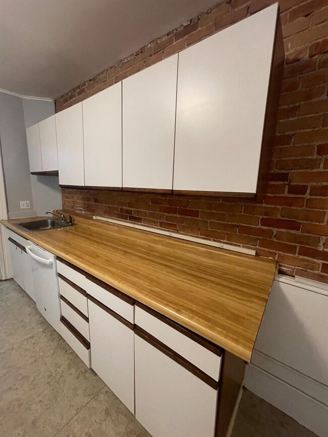 Photo - 63 Summer St Unit 2